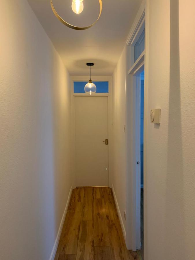 포트러시 Stunning 3 Bed Seafront Mansion Building Sleeps 6 Adults Or 8 With Kids 아파트 외부 사진